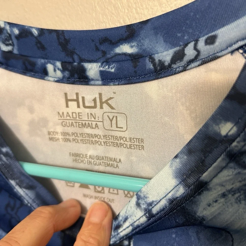 Huk Performance Fishing Shirt YL Blue Camo Outdoors Boating